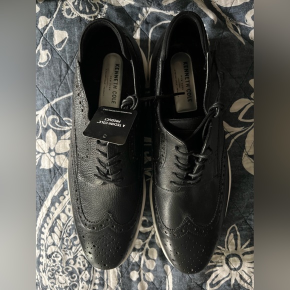 NWT Kenneth Cole New York Dover Leather Wingtip Mens Shoes - Size 11 - black - Picture 4 of 5